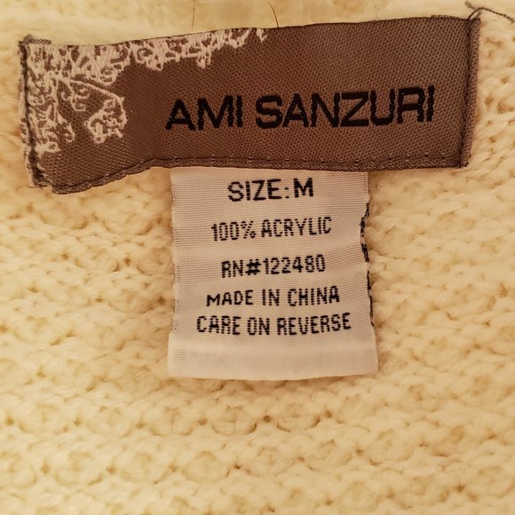 Short Sleeve Sweater - Picture 3 of 3